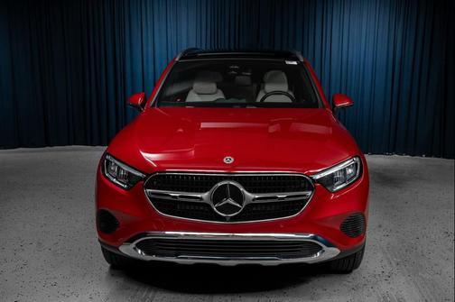 MANUFAKTUR Patagonia Red Metallic 2026 Mercedes-Benz GLC 300 Base