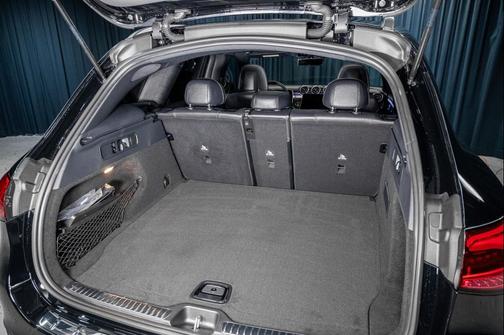 2026 Mercedes-Benz GLC 300 Base