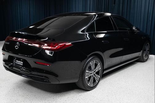 Night Black 2027 Mercedes-Benz CLA 220 Hybrid CLA 220 Hybrid