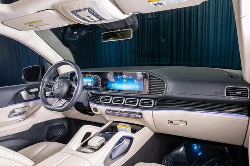 2025 Mercedes-Benz GLS 450 4MATIC