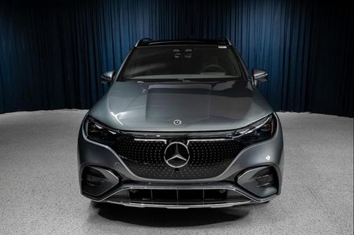 Selenite Grey Metallic 2026 Mercedes-Benz EQE 320+ EQE 320+
