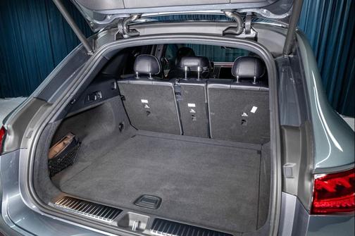 Selenite Grey Metallic 2026 Mercedes-Benz EQE 320+ EQE 320+