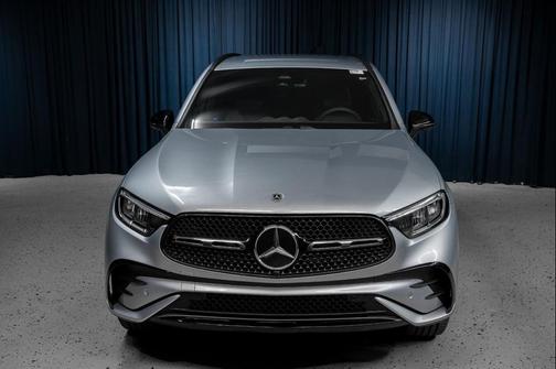 Cirrus Silver Metallic 2026 Mercedes-Benz GLC 300 Base