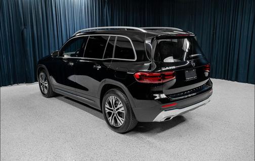Night Black 2026 Mercedes-Benz GLB 250 Base