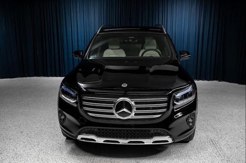 Night Black 2026 Mercedes-Benz GLB 250 Base