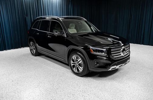 Night Black 2026 Mercedes-Benz GLB 250 Base