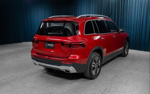 MANUFAKTUR Patagonia Red Metallic 2026 Mercedes-Benz GLB 250 Base