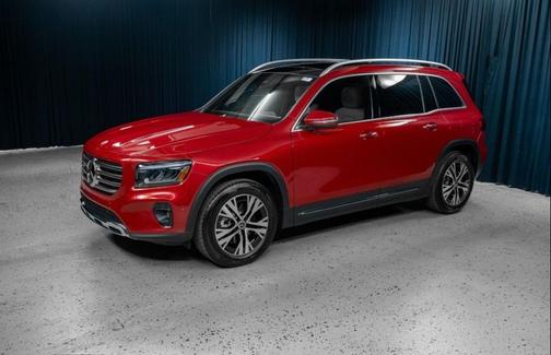MANUFAKTUR Patagonia Red Metallic 2026 Mercedes-Benz GLB 250 Base