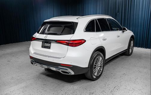 2026 Mercedes-Benz GLC 300 Base