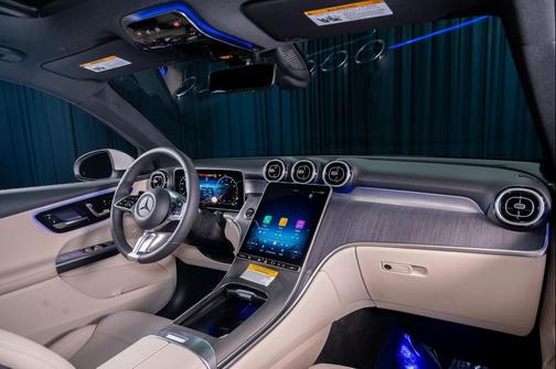 2026 Mercedes-Benz GLC 300 Base