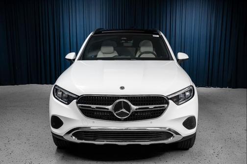 2026 Mercedes-Benz GLC 300 Base