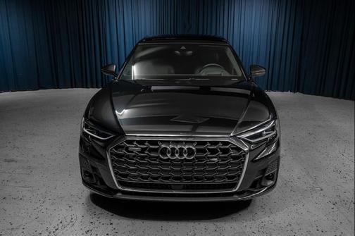 2022 Audi A8 L 55 TFSI quattro Tiptronic
