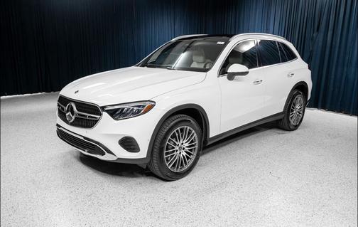 Polar White 2026 Mercedes-Benz GLC 300 4MATIC