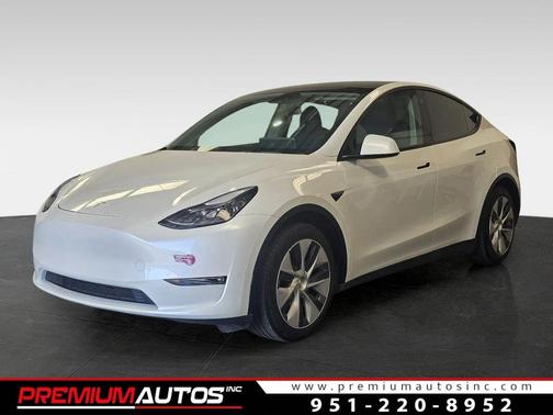 Pearl White Multi-Coat 2023 Tesla Model Y Long Range Dual Motor All-Wheel Drive