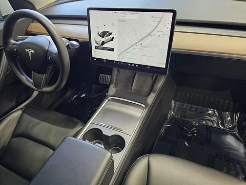 White 2021 Tesla Model Y Performance Dual Motor All-Wheel Drive