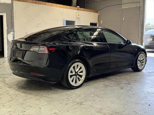 2022 Tesla Model 3 Standard Range