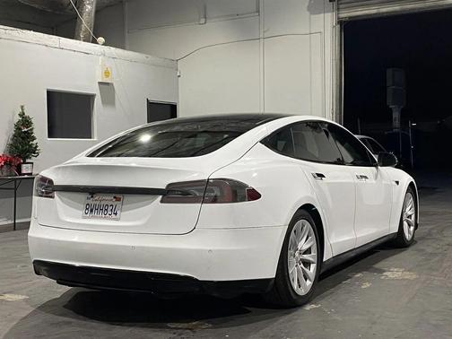 2014 Tesla Model S P85