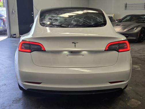 2023 Tesla Model 3 Standard Range