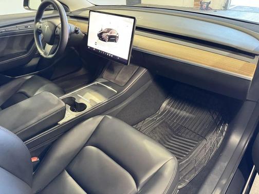 2023 Tesla Model 3 Standard Range