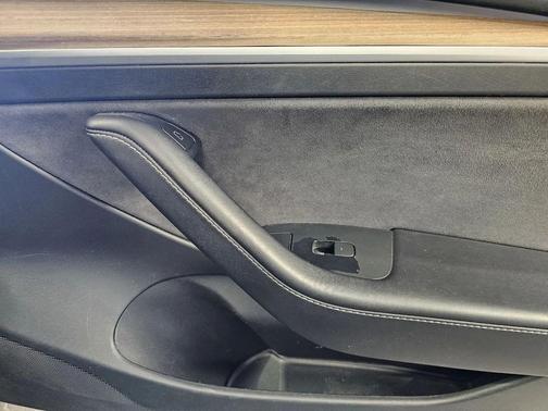 gray 2023 Tesla Model 3 Standard Range