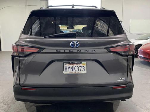 2021 Toyota Sienna 