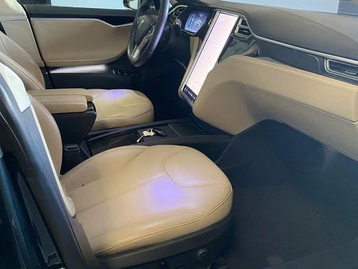 2014 Tesla Model S 85
