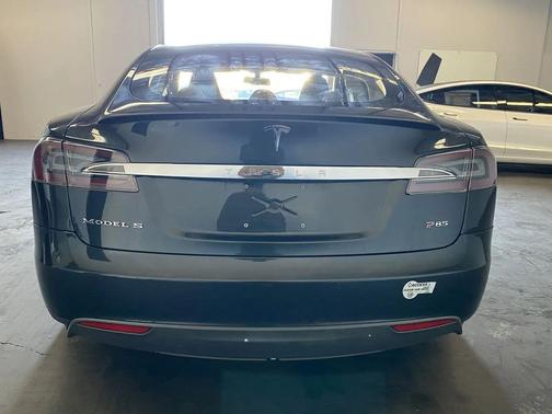 2014 Tesla Model S 85