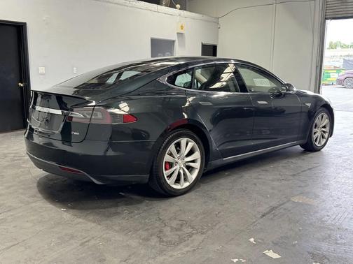 2014 Tesla Model S 85