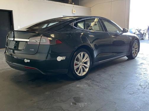 2014 Tesla Model S 85