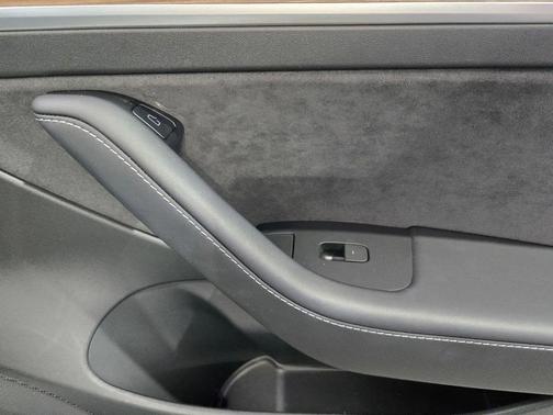 white 2023 Tesla Model 3 Standard Range