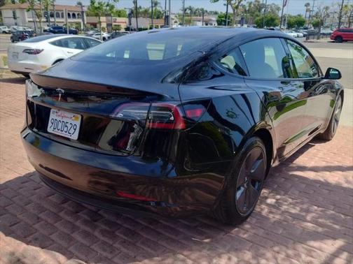 2022 Tesla Model 3 Standard Range