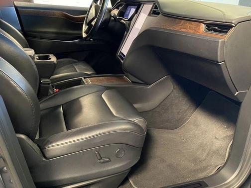 2018 Tesla Model X