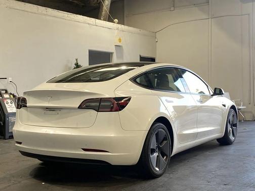 2023 Tesla Model 3 Standard Range
