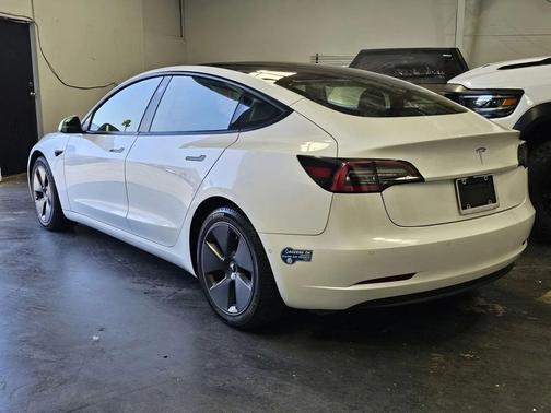 Pearl White Multi-Coat 2021 Tesla Model 3 Standard Range Plus