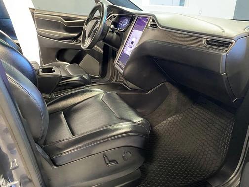 2017 Tesla Model X 75D