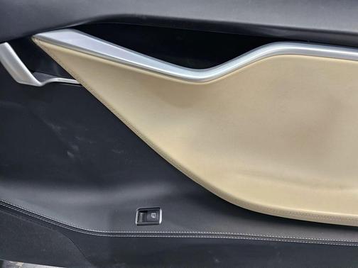 White Solid 2016 Tesla Model S