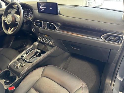 2023 Mazda CX-5 Carbon Edition