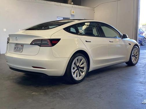 2023 Tesla Model 3 Standard Range