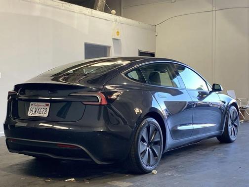 2024 Tesla Model 3 Standard Range
