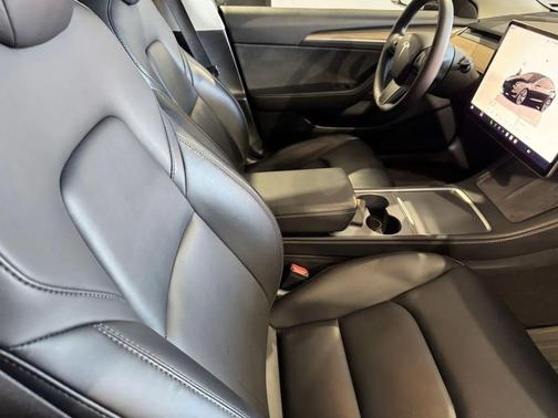 2022 Tesla Model 3 Standard Range