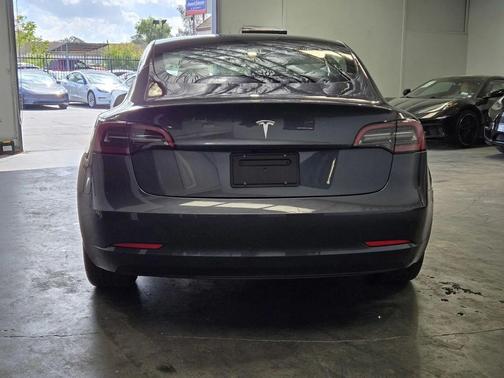 Gray 2023 Tesla Model 3 Standard Range