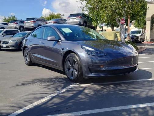 2022 Tesla Model 3 Standard Range