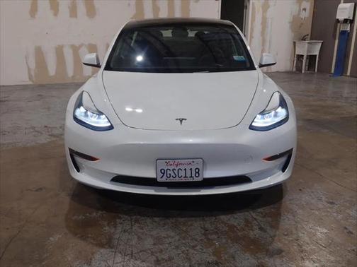 2023 Tesla Model 3 Standard Range