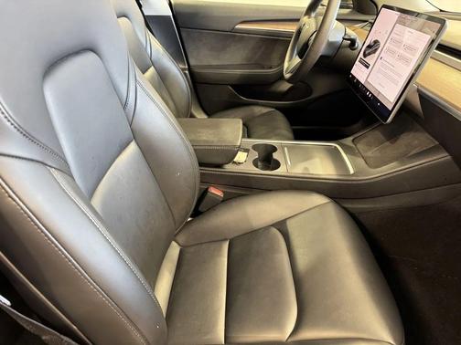 2022 Tesla Model 3 Standard Range