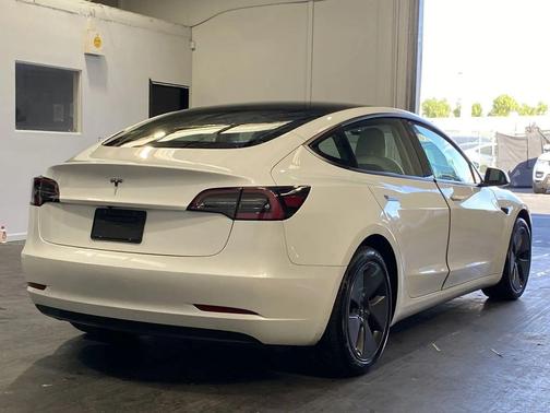 2023 Tesla Model 3 Standard Range