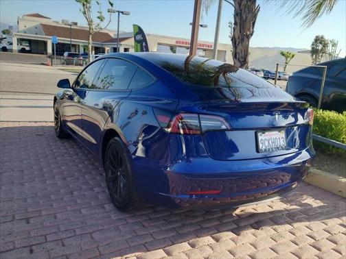 2022 Tesla Model 3 Standard Range