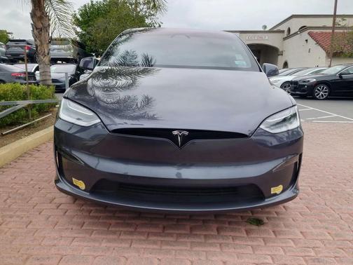 2022 Tesla Model X Base