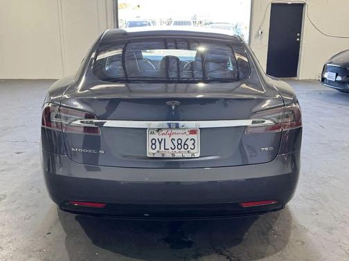 2018 Tesla Model S 75D