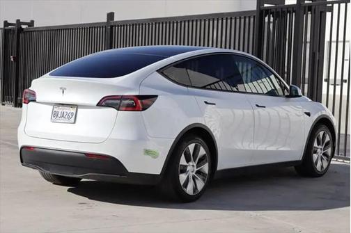 2021 Tesla Model Y Standard Range