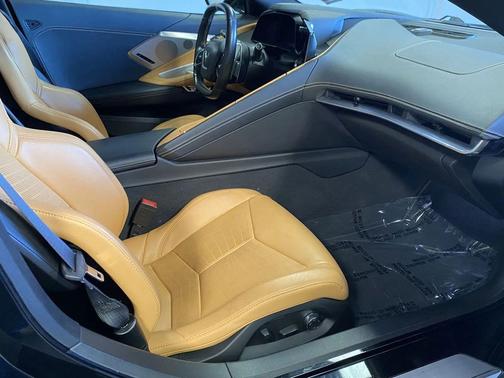 2021 Chevrolet Corvette Stingray w/2LT